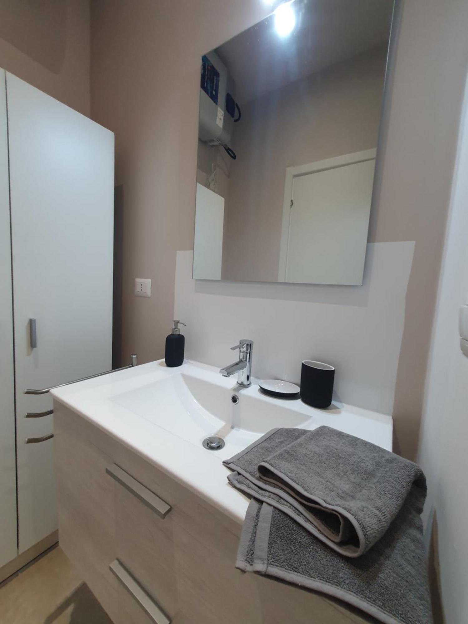 Gambara Metro Apartment Milano מראה חיצוני תמונה